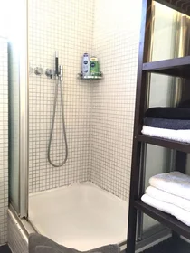 Private room at Krefelder Straße, image 17 of 20