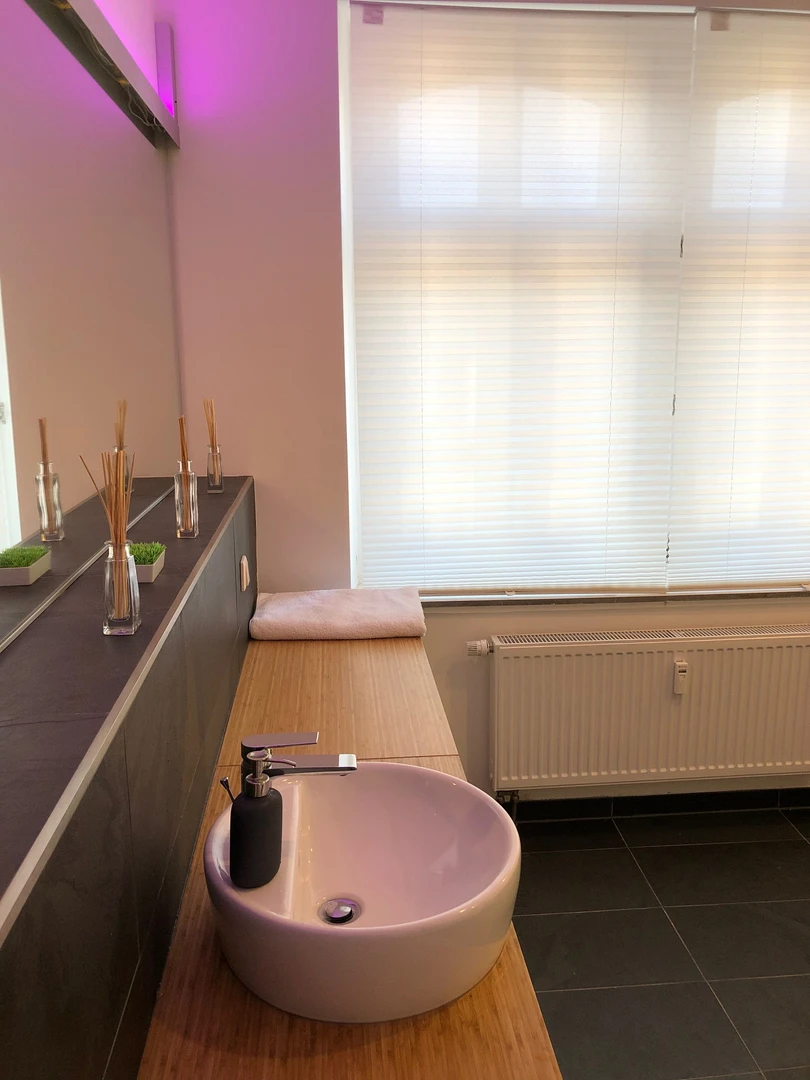 Helles Privatzimmer in Wuppertal