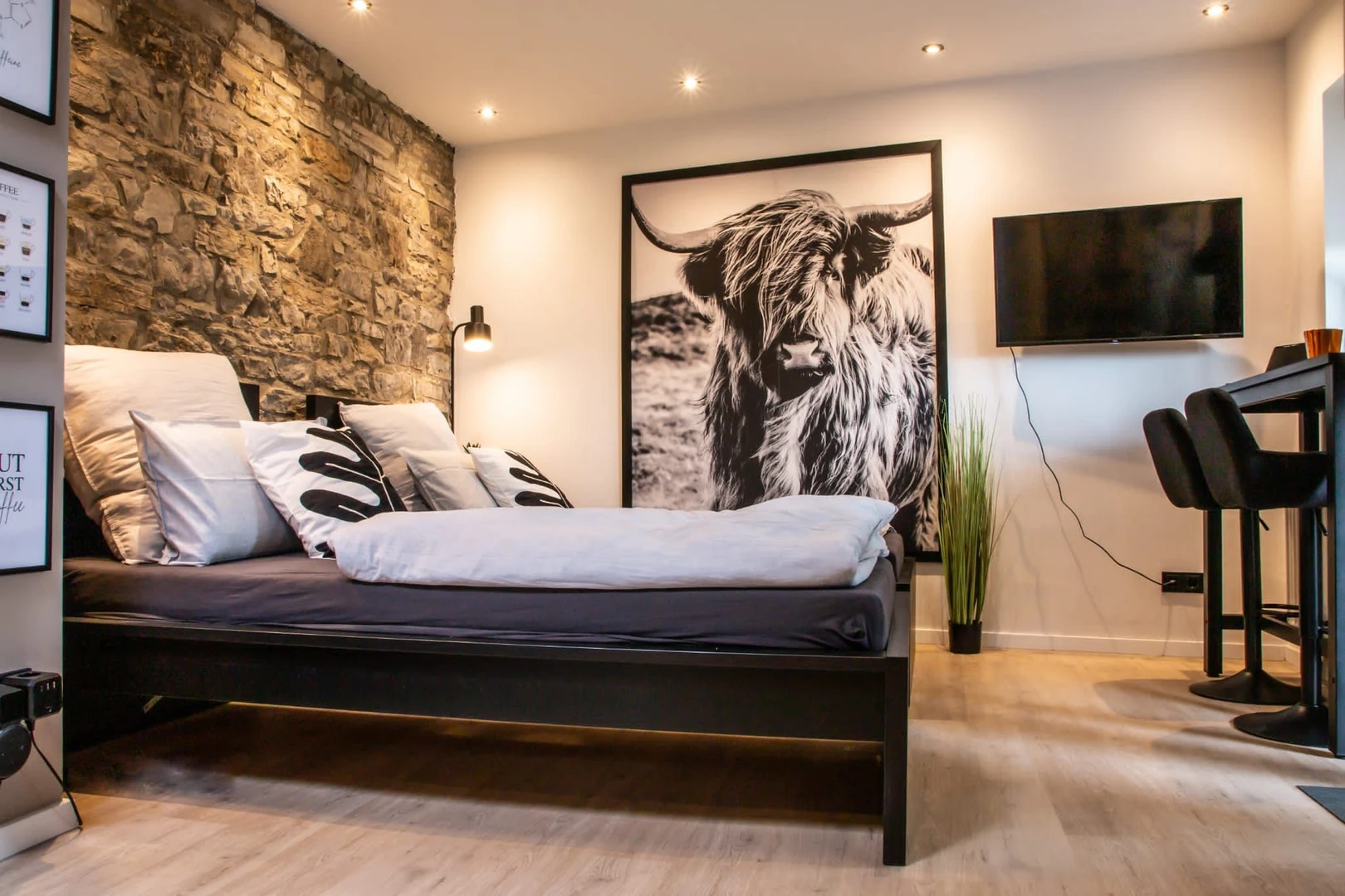 Zimmer mit Doppelbett zu vermieten Bergisch Gladbach