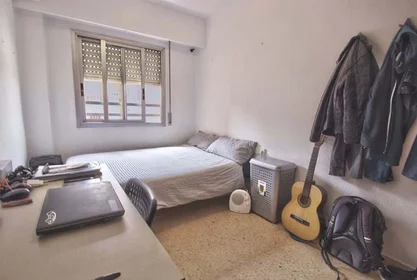 Stanza privata in C/ de l'Explorador Andrés, 6, 46022 València, Valencia, Spain, immagine 2 di 23