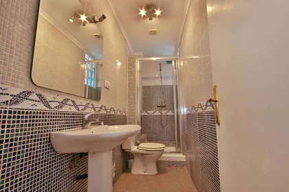 Privatzimmer in der Avinguda del Cardenal Benlloch, 76, 46021 València, Valencia, Spain, bild 21 von 23