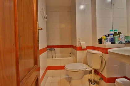 Stanza privata in C/ de l'Explorador Andrés, 6, 46022 València, Valencia, Spain, immagine 22 di 24