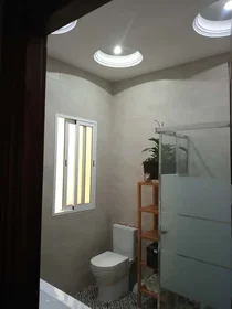 Private room at C/ del Gral. San Martín, 3, 46004 València, Valencia, Spain, image 16 of 17
