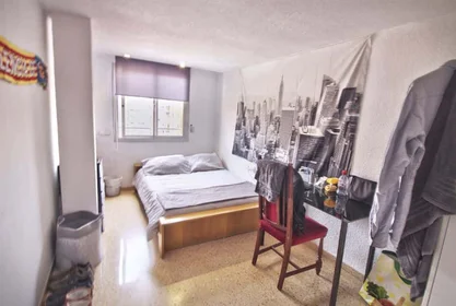 Stanza privata in C/ de l'Explorador Andrés, 6, 46022 València, Valencia, Spain, immagine 2 di 24