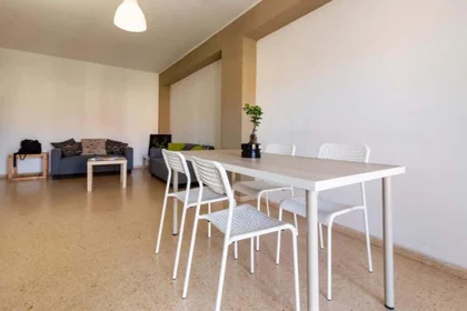 Privatzimmer in der Pl. d'Hondures, 37, 46022 València, Valencia, Spain, bild 15 von 27