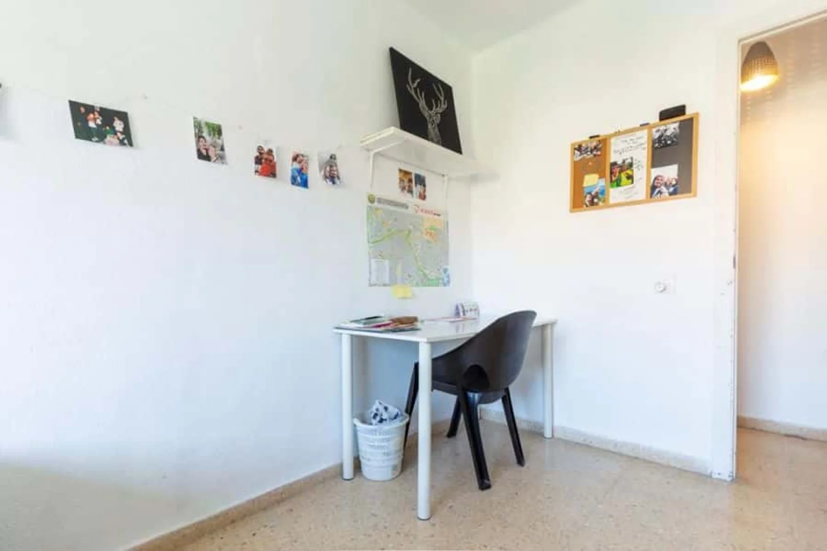 Camera per studenti in  con servizi moderni