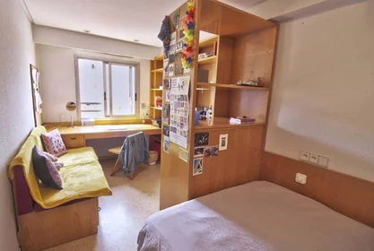 Stanza privata in C/ de l'Explorador Andrés, 6, 46022 València, Valencia, Spain, immagine 1 di 25