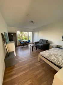 Quarto privado em Werrastraße, imagem 1 de 10