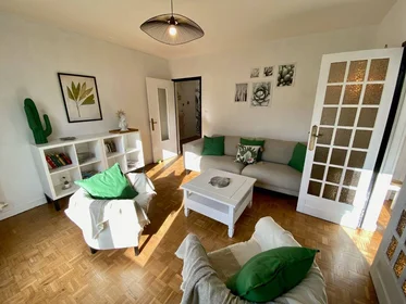 Stanza privata in Tours, 37200, immagine 1 di 10