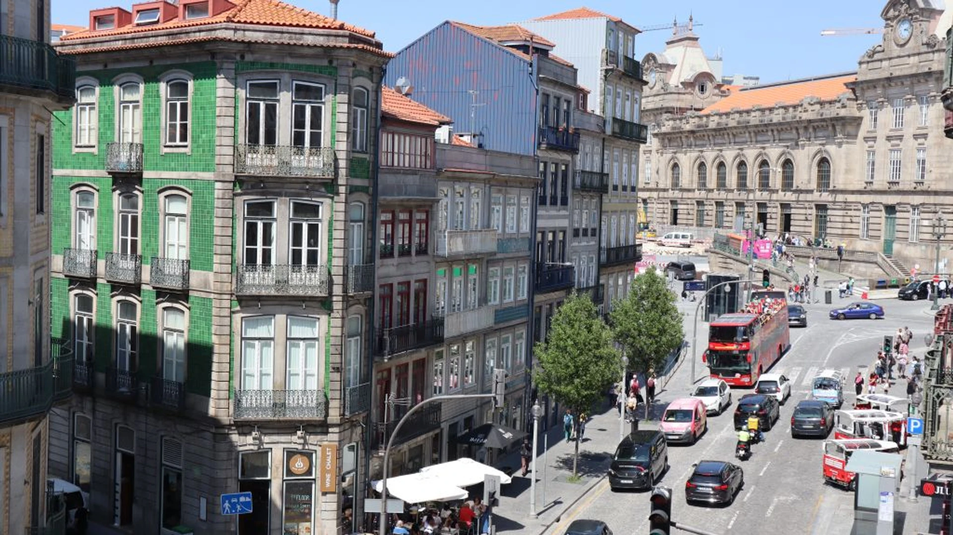 Sehr helles Studio zur Miete in Porto