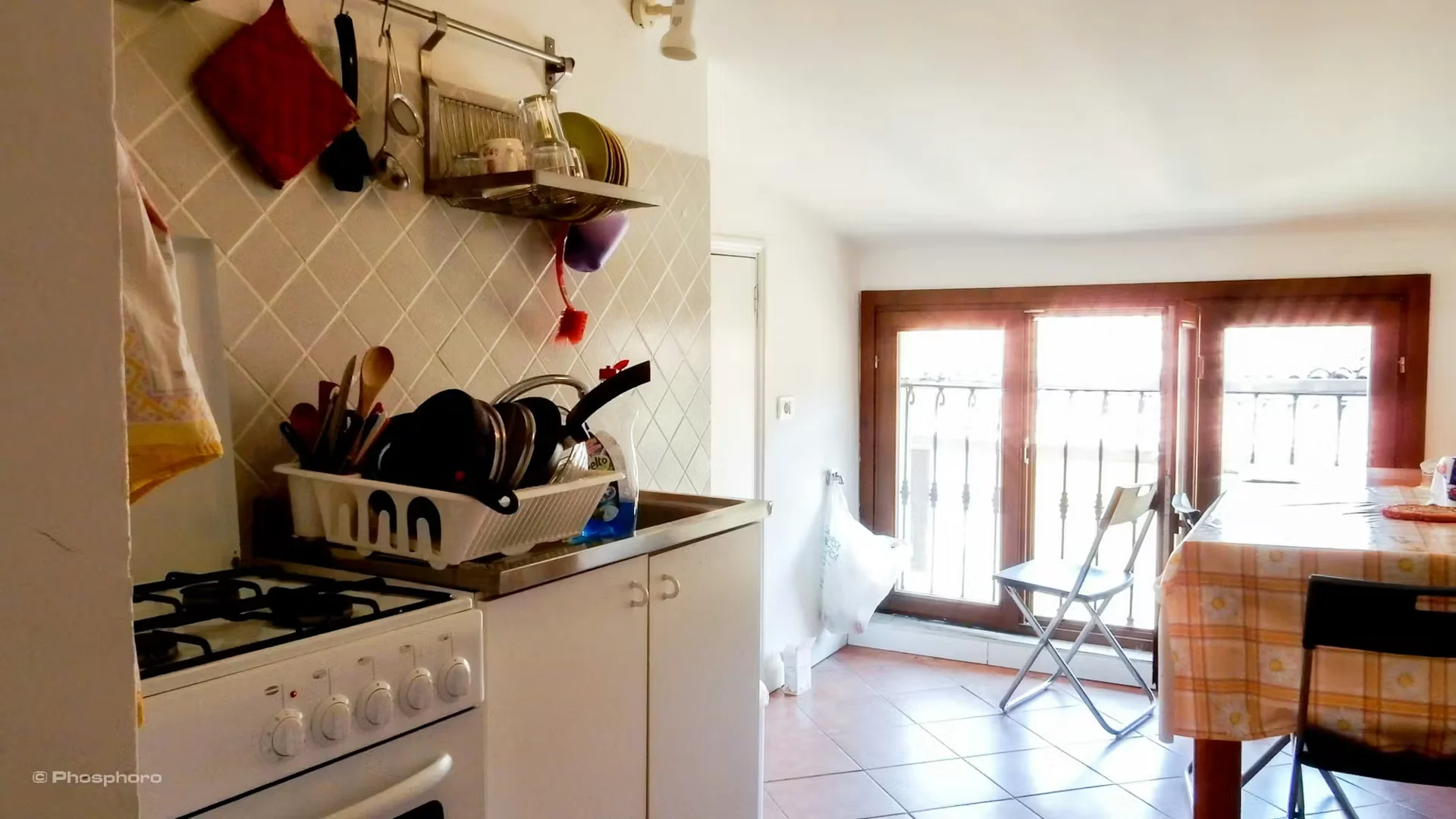 Budget-friendly student room close to campus in 