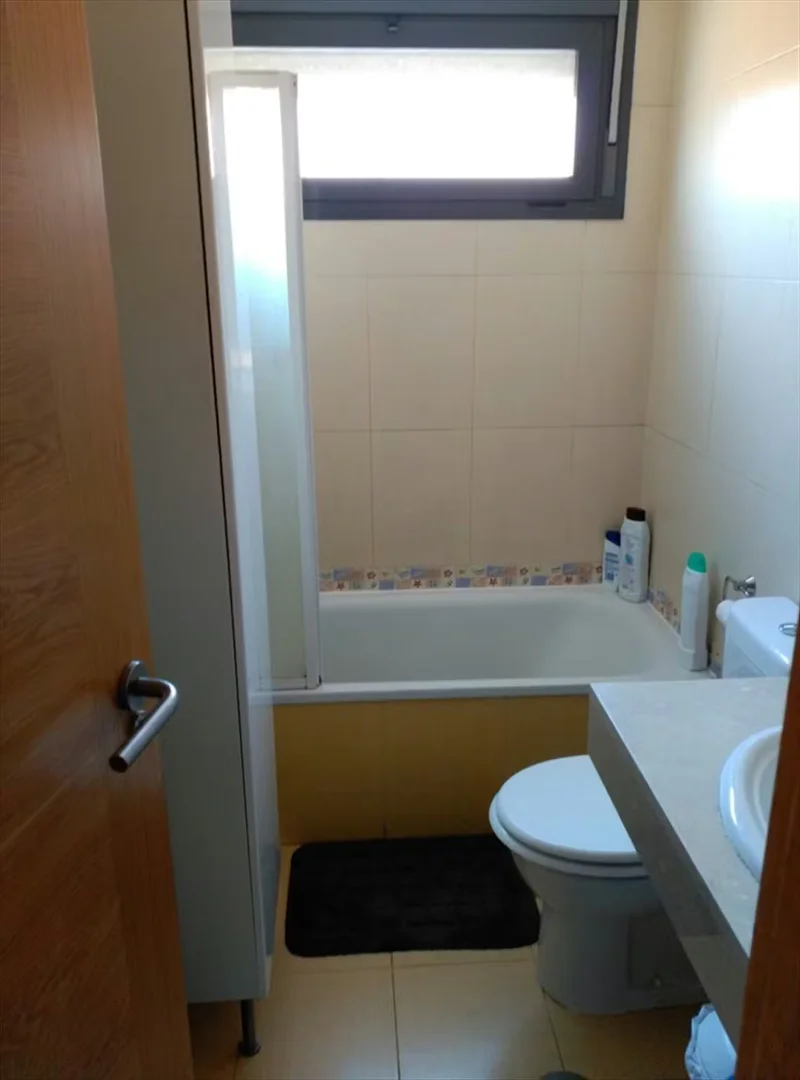 Habitación asequible para estudiantes con buena iluminación en 