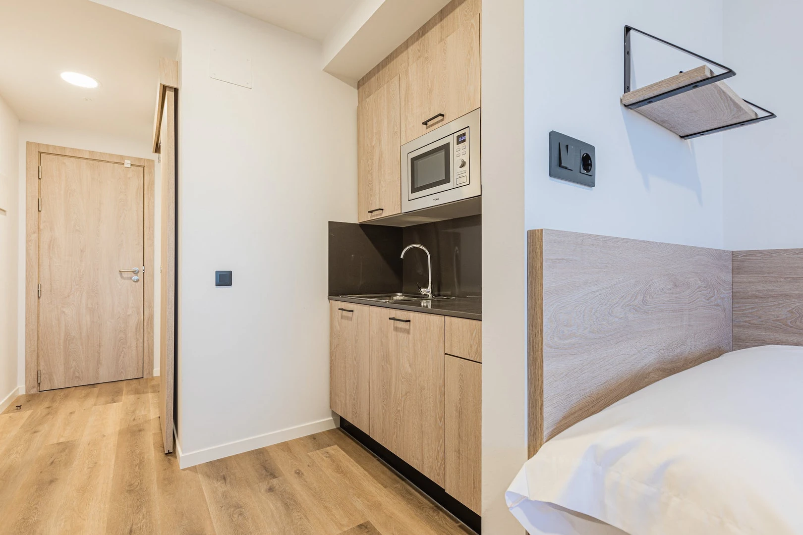 Apartamento totalmente mobilado em Santander