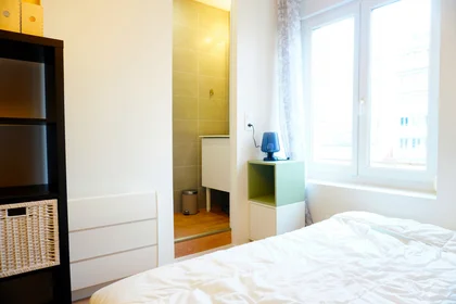 Privatzimmer in der 12 rue Davout, bild 10 von 10