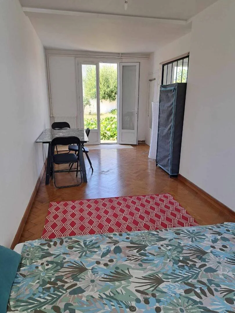 Budget-friendly student room close to campus in 