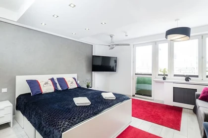 Accommodation with 3 bedrooms in Warszawa