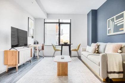 Logement entier à Fairfax Drive, Virginia Square, image 1 de 10