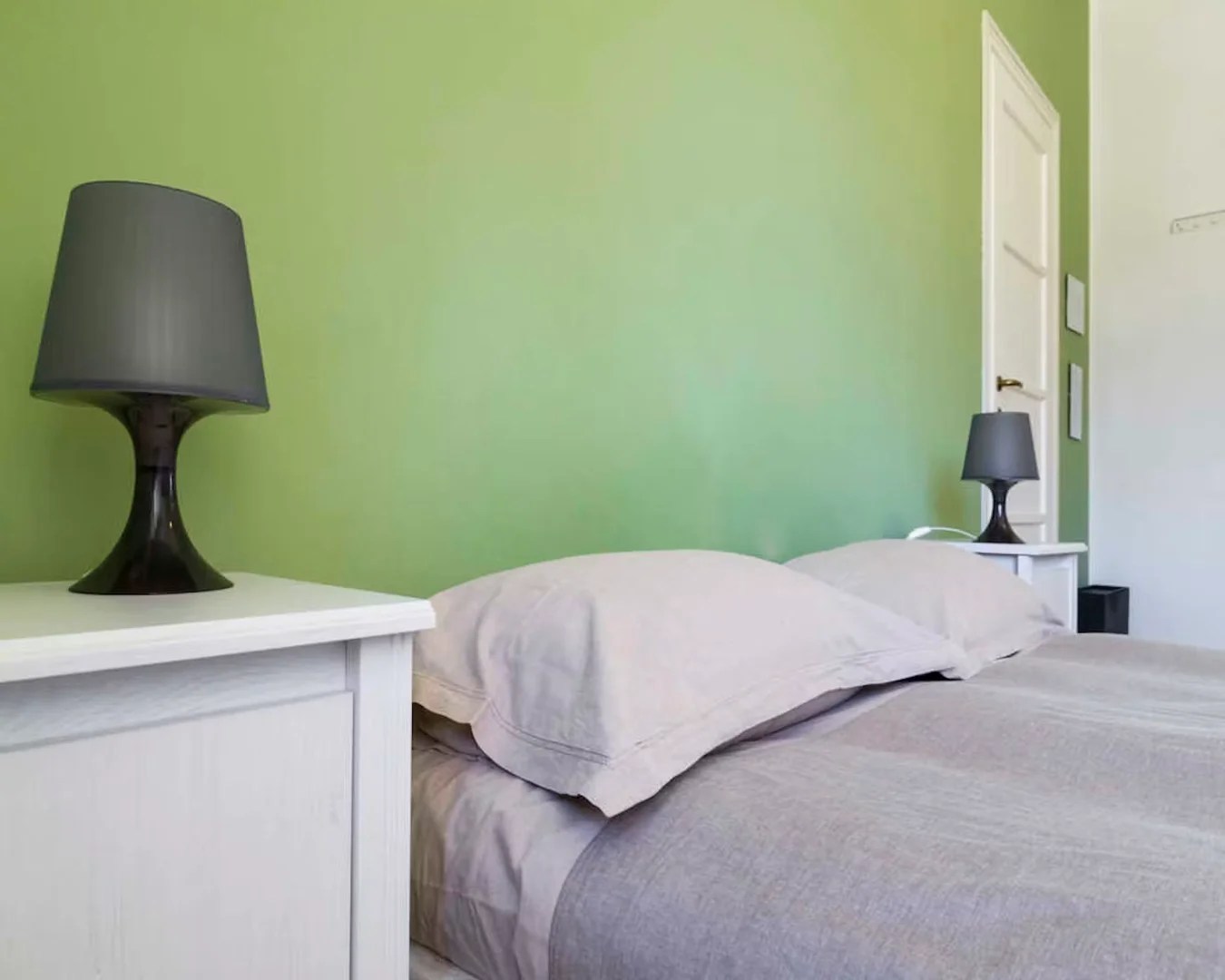 Cozy room for students available in 