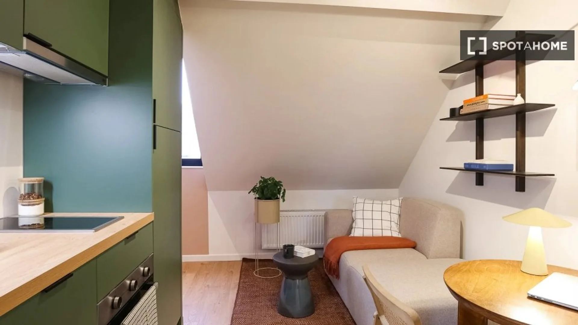 Voll ausgestattete Studiowohnung für Studenten in 