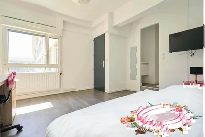 Privatzimmer in der 1 Rue Cardinal Suhard, 51100 Reims, France, bild 3 von 21