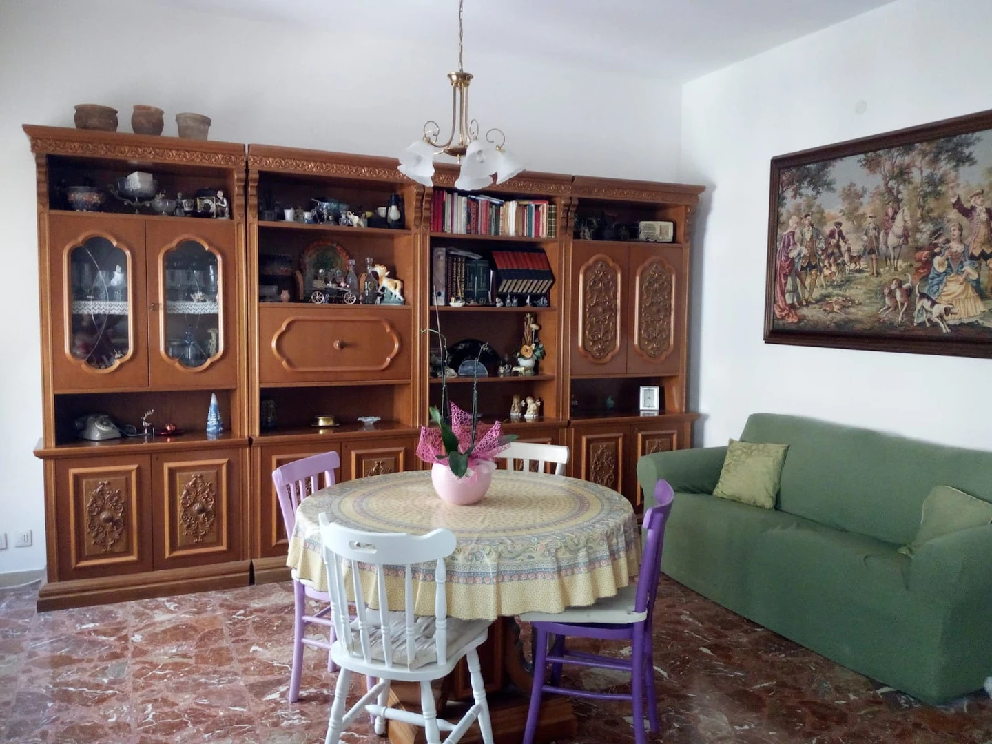 Pokój do wynajęcia we wspólnym mieszkaniu w reggio-di-calabria