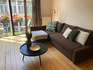 Komplette Wohnung voll möbliert in Gent