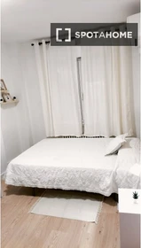 Pokój do wynajęcia z podwójnym łóżkiem w Valladolid