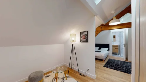 Habitación privada en Impasse de la Bertinière Nantes 44300 FR, imagen 1 de 10