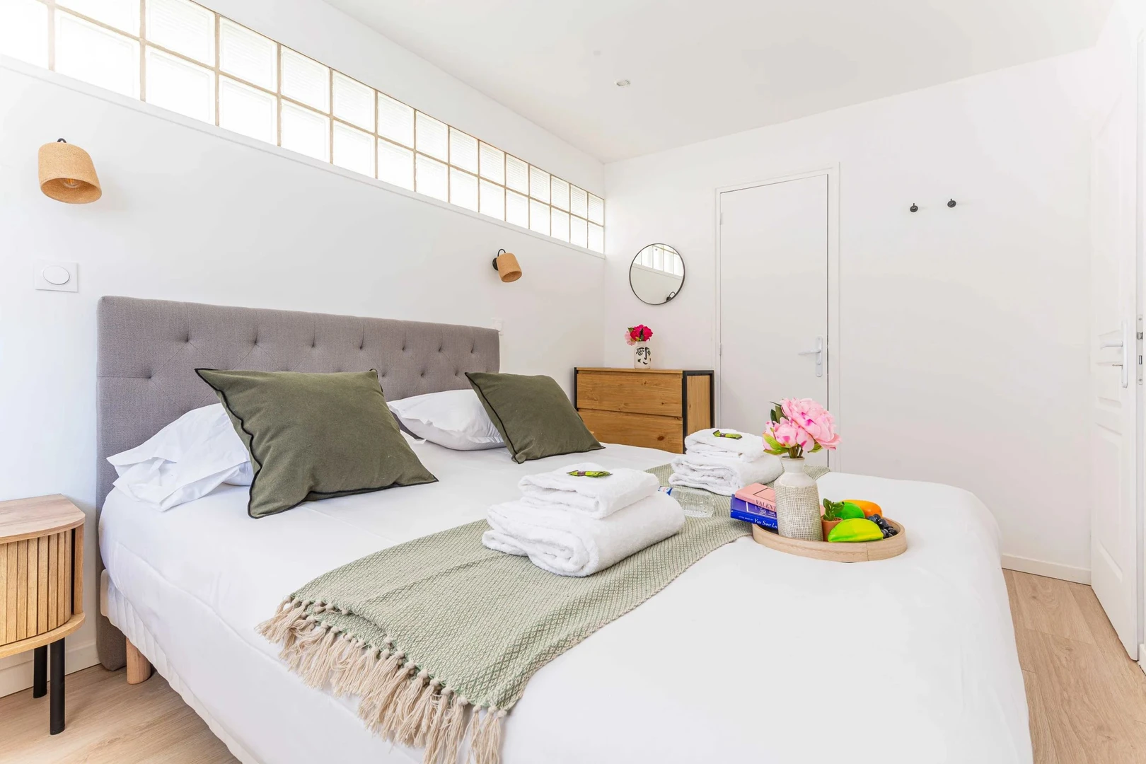 Boulogne-billancourt de çift kişilik yataklı kiralık oda
