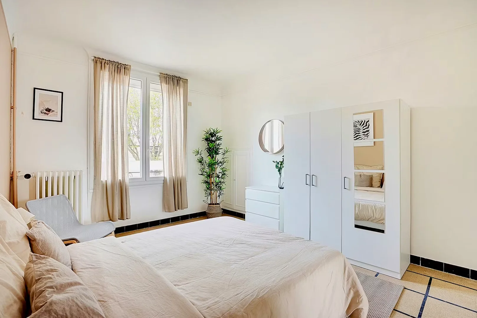 Quarto acolhedor para estudantes disponível em 