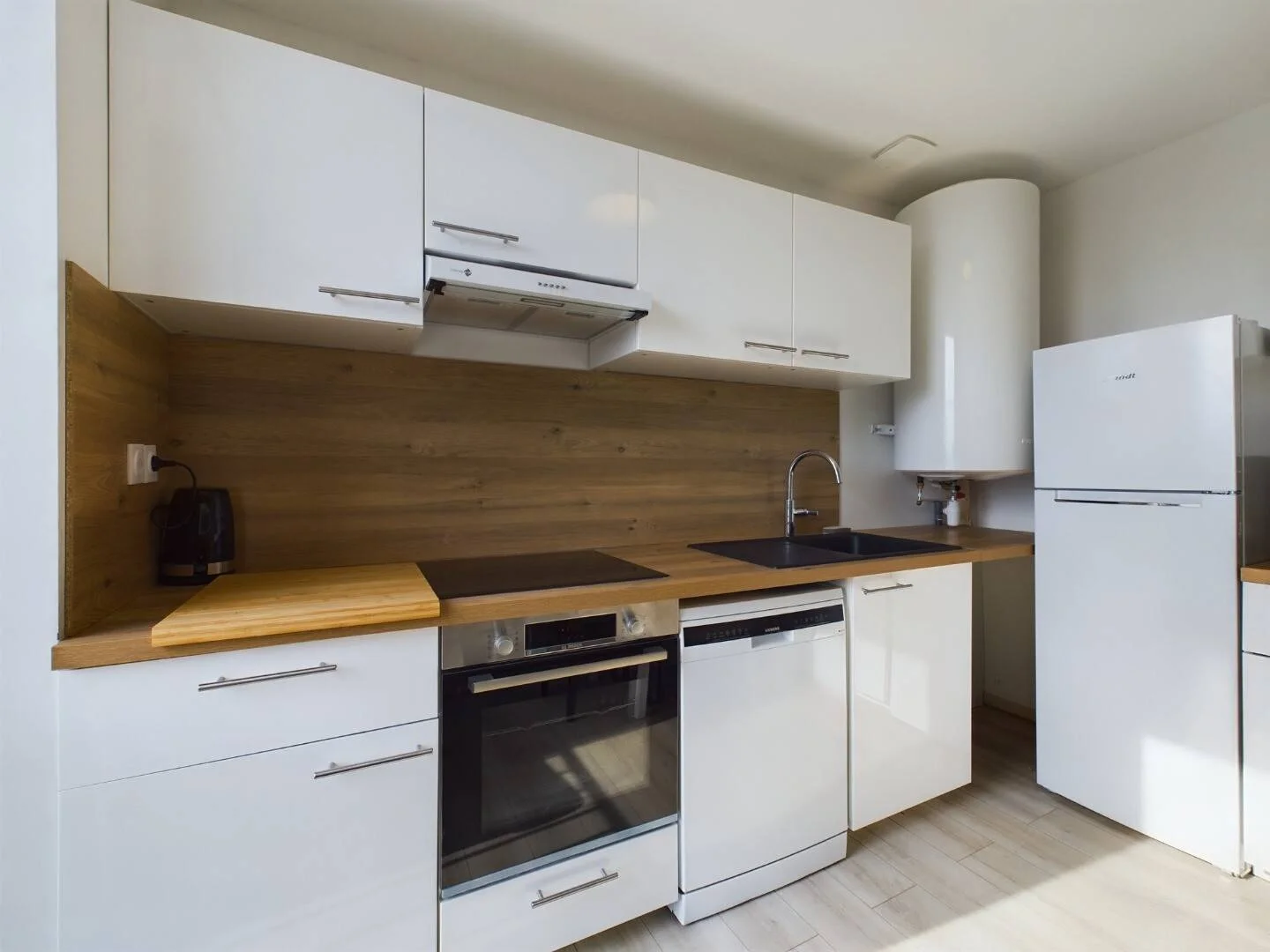 Habitación para estudiantes en  con área de estudio y facilidades compartidas