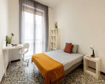 Private room at Viale Nazario Sauro, Maciachini-Maggiolina, image 1 of 10