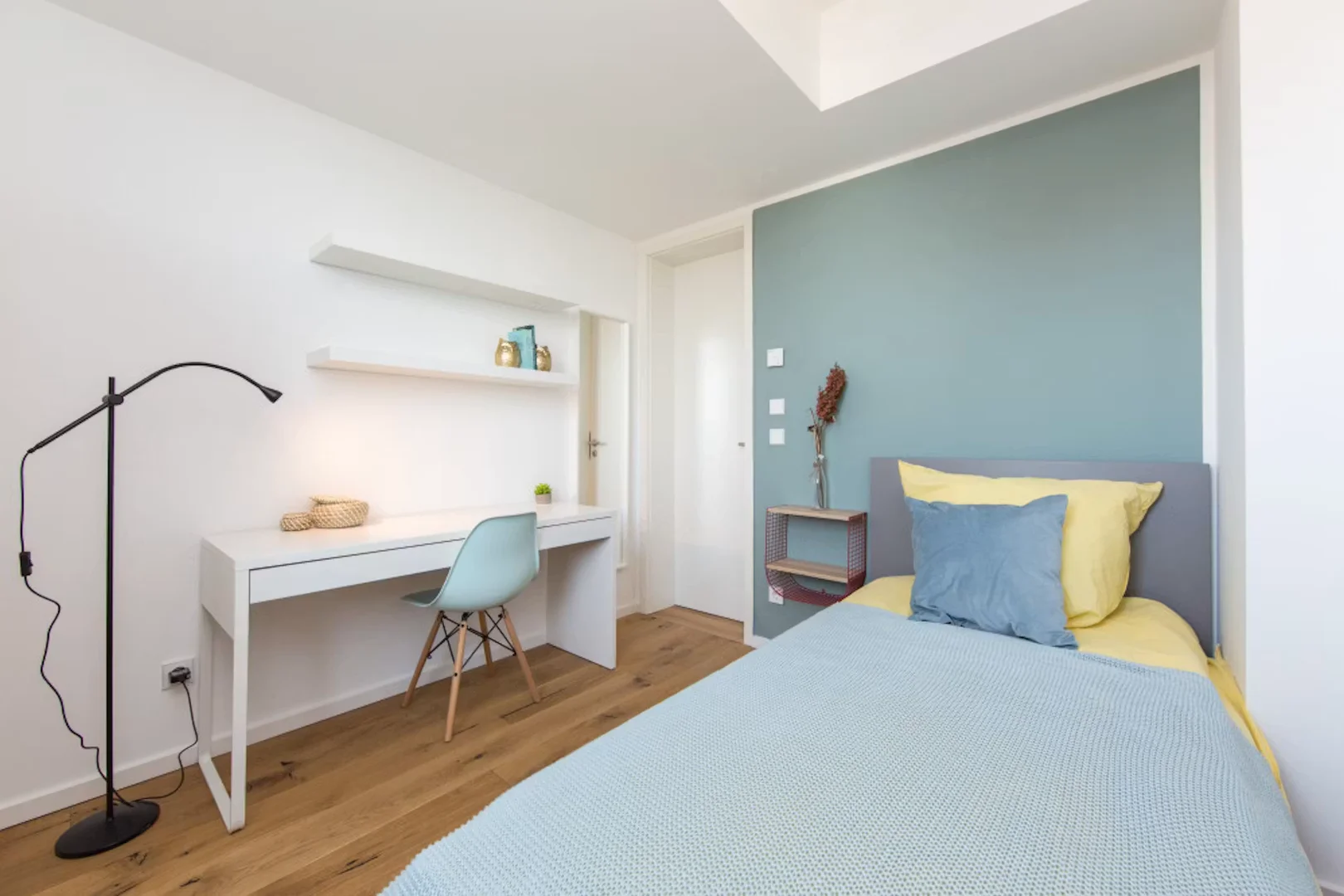 Habitación asequible para estudiantes con buena iluminación en 