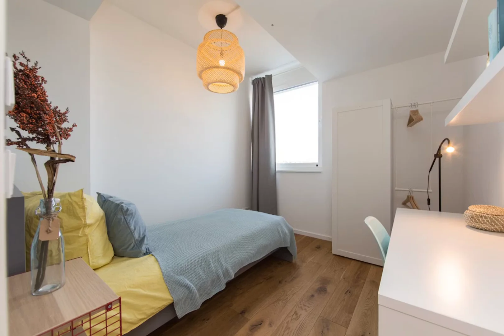 Habitación estudiantil económica con ubicación conveniente en 