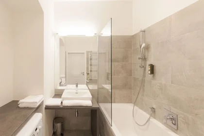 Habitación privada en ulitsa Budapeshta 80, imagen 18 de 20