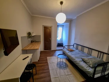 Habitación privada en ulitsa Budapeshta 80, imagen 4 de 20
