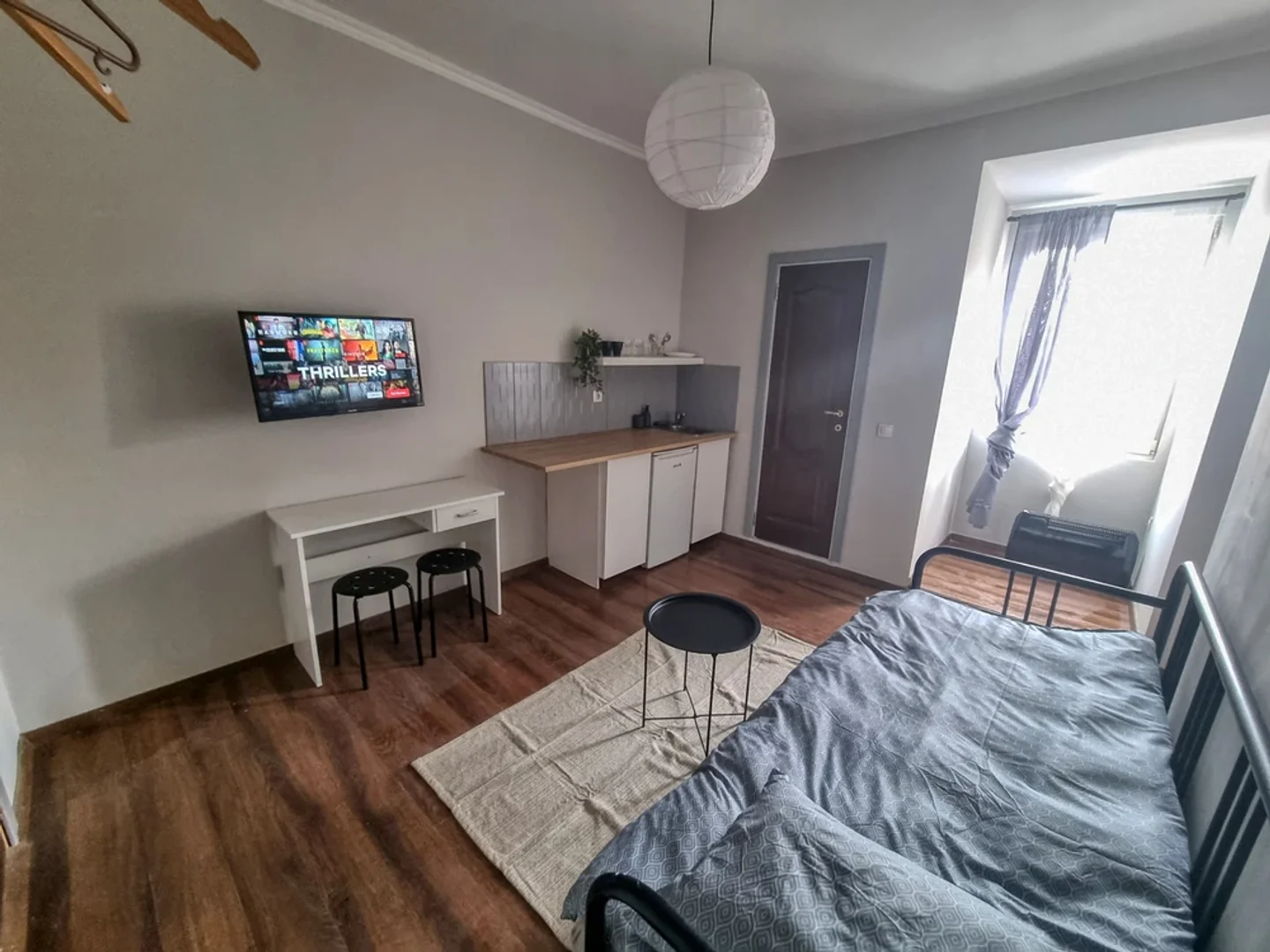 Quarto de estudante económico com localização conveniente em 