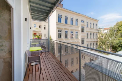 Quarto privado em ulitsa Budapeshta 80, imagem 15 de 18