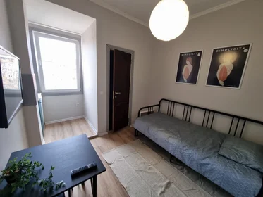 Quarto privado em ulitsa Budapeshta 80, imagem 3 de 18
