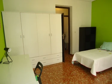 Habitación compartida con otro estudiante en Córdoba