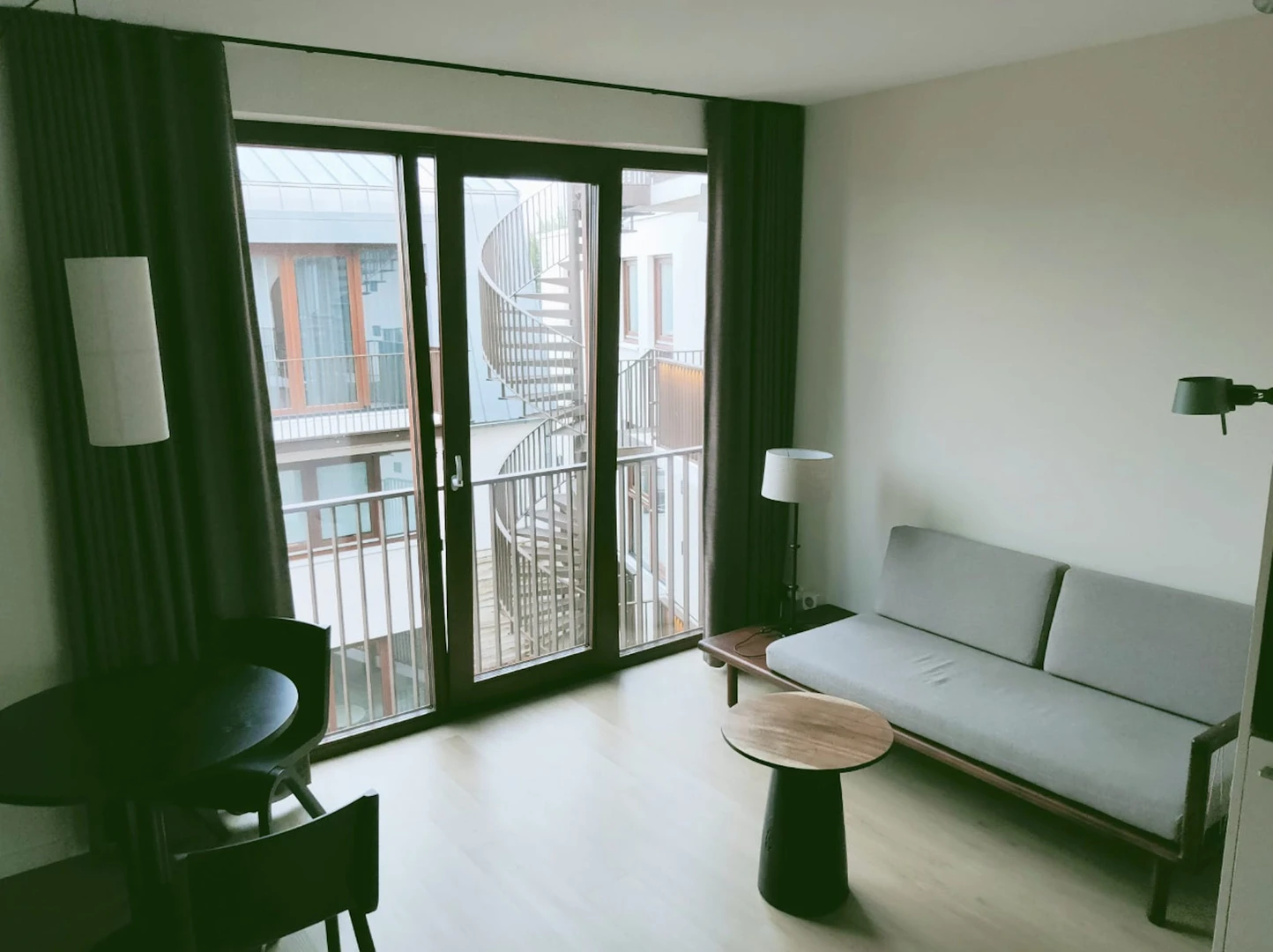 Entire fully furnished flat in Delft