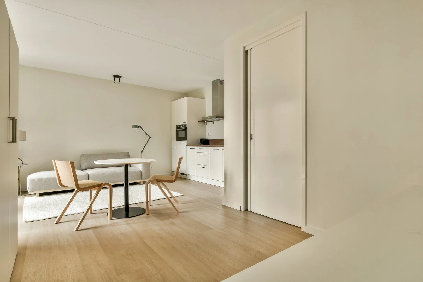 Apartamento moderno e brilhante em Delft