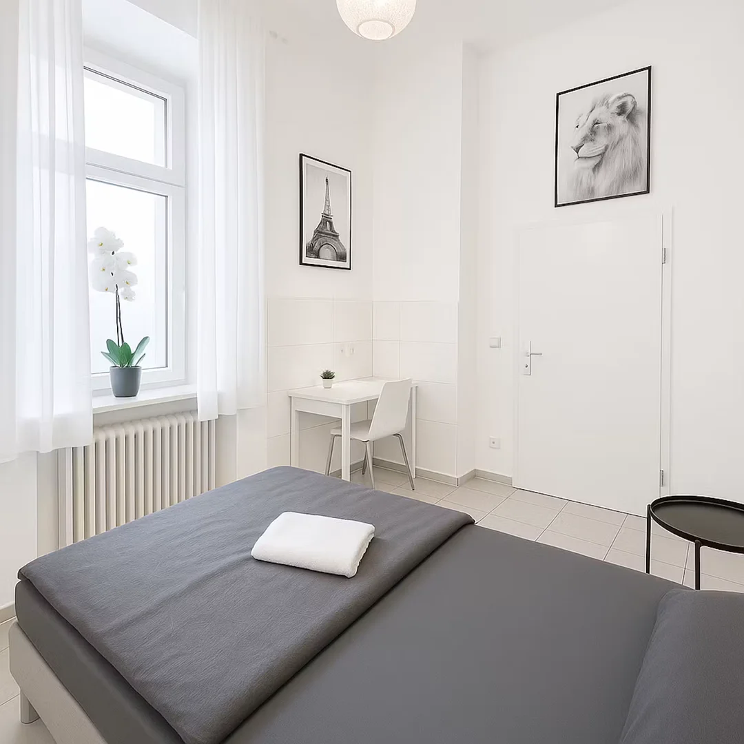Budget-friendly student room close to campus in 