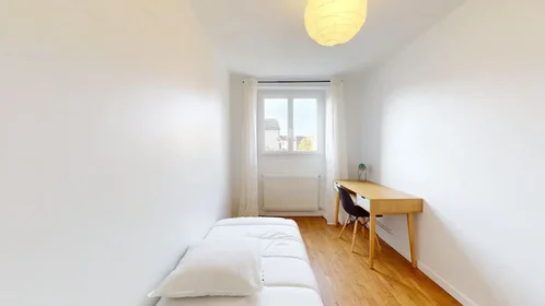 Entire apartment at Rue Charles Dumont, Chevreul-Parc, image 8 of 10