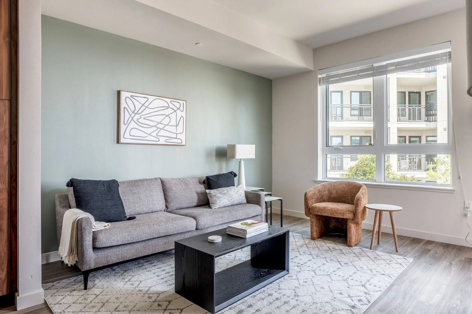 Apartamento totalmente mobilado em São Francisco