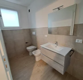 Private room at Via Giuseppe Garibaldi, , image 9 of 10