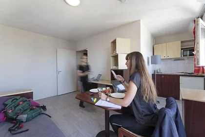 Private room in residence at Issy-les-Moulineaux, 92130, image 3 of 5