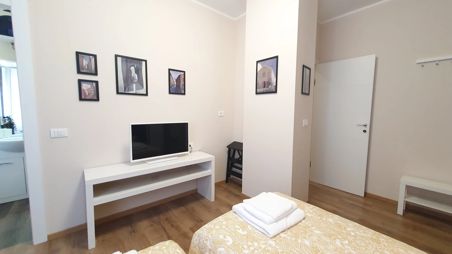 Modern and bright flat in Forlì