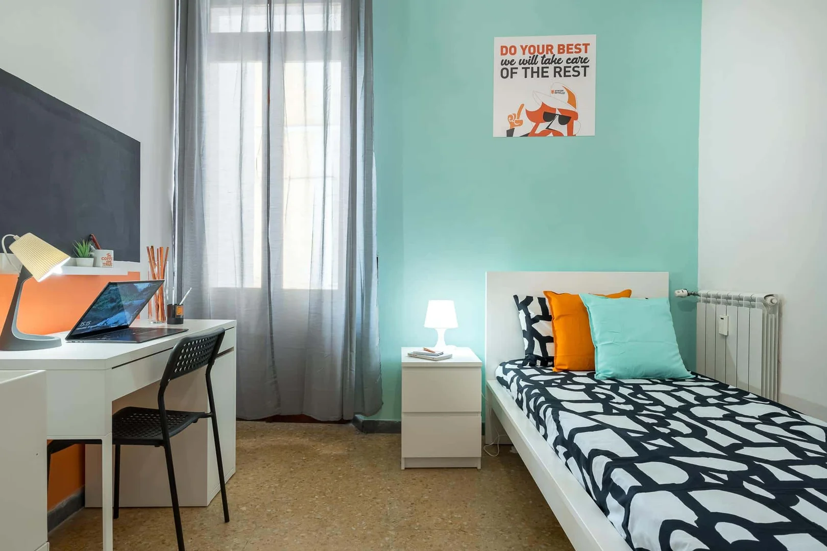 Confortevole e spaziosa stanza per studenti in 