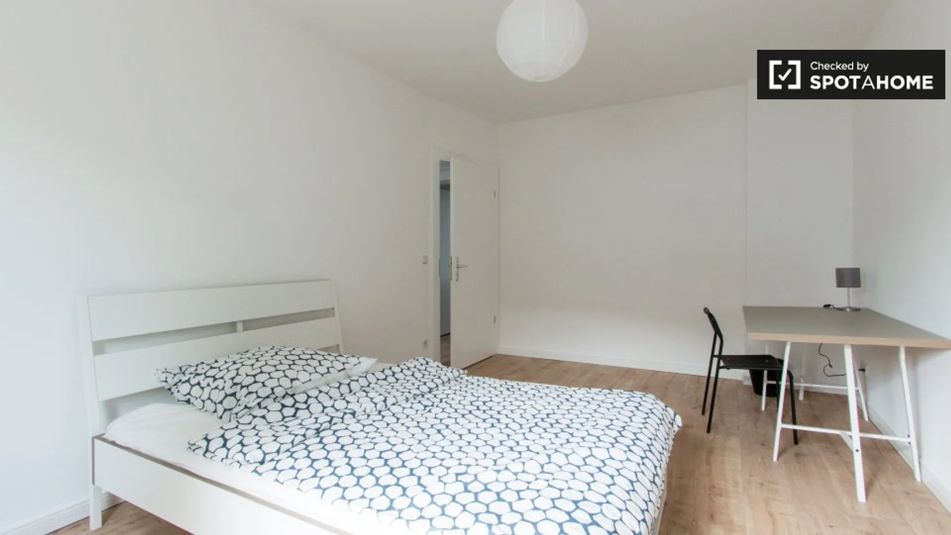 Quarto acolhedor para estudantes disponível em 